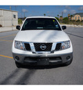nissan frontier 2011 silver sv v6 gasoline 6 cylinders 2 wheel drive automatic 78552