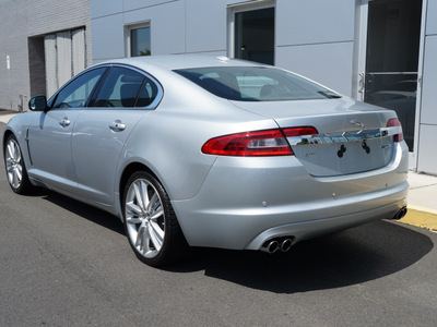 jaguar xf 2010 silver sedan supercharged 8 cylinders shiftable automatic 27511