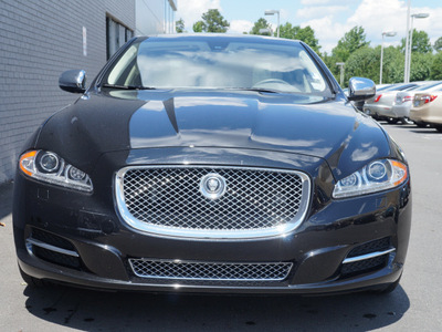 jaguar xj 2011 black sedan 8 cylinders automatic 27511