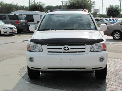 toyota highlander 2006 white suv gasoline 4 cylinders front wheel drive automatic 33884