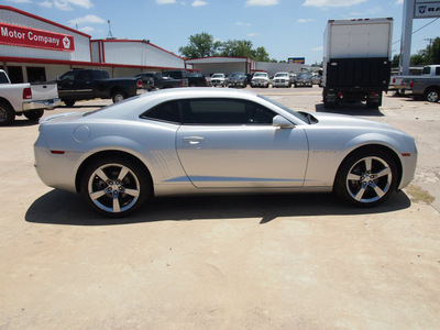 chevrolet camaro 2010 silver coupe lt gasoline 6 cylinders rear wheel drive automatic with overdrive 77864