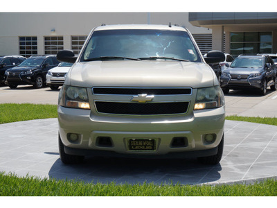 chevrolet tahoe 2007 gold suv ls 8 cylinders automatic 77074