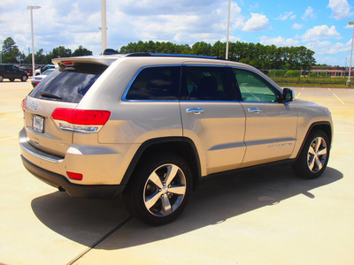 jeep grand cherokee 2014 beige suv limited gasoline 6 cylinders 2 wheel drive automatic 77375