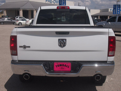 dodge ram 1500 2010 white pickup truck slt gasoline 8 cylinders 2 wheel drive automatic 77375