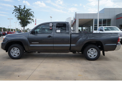 toyota tacoma 2013 gray gasoline 4 cylinders 2 wheel drive r 78232