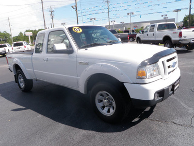 ford ranger 2007 white sport gasoline 6 cylinders rear wheel drive automatic 32401