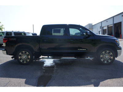 toyota tundra 2012 black grade gasoline 8 cylinders 2 wheel drive automatic 75672