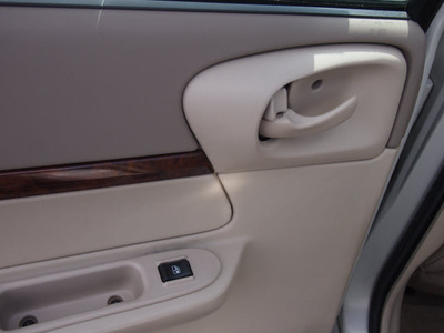 chevrolet impala 2003 white sedan ls gasoline 6 cylinders front wheel drive automatic 27330