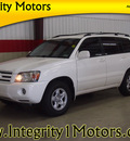 toyota highlander 2005 white suv gasoline 6 cylinders front wheel drive automatic 79110