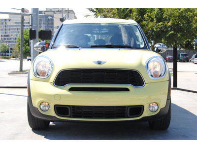 mini cooper countryman 2012 yellow s gasoline 4 cylinders front wheel drive automatic 77002