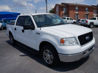 ford f 150 2006 white xlt flex fuel 8 cylinders rear wheel drive automatic with overdrive 76234
