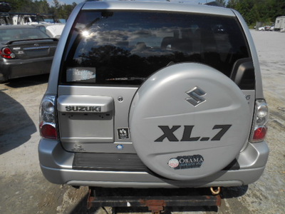 suzuki xl7