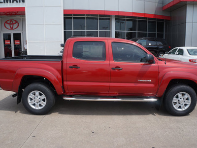 toyota tacoma 2013 red v6 gasoline 6 cylinders 4 wheel drive 5 speed automatic 76053