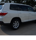 toyota highlander 2013 white suv gasoline 4 cylinders front wheel drive automatic 78232