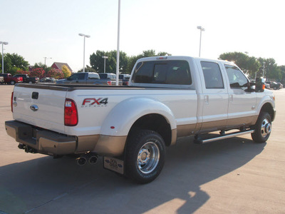 ford f 350 super duty 2014 white king ranch biodiesel 8 cylinders 4 wheel drive automatic 76011