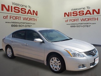 nissan altima 2010 silver sedan 2 5 s gasoline 4 cylinders front wheel drive automatic 76116