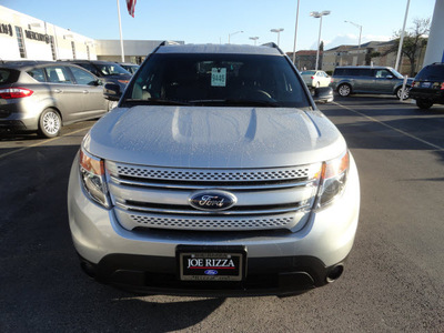 ford explorer 2014 silver suv xlt flex fuel 6 cylinders 2 wheel drive automatic with overdrive 60546