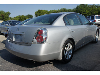 nissan altima 2006 silver sedan 2 5 gasoline 4 cylinders front wheel drive automatic 78217