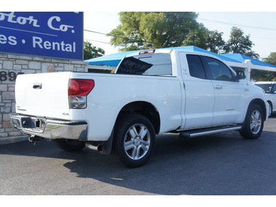 toyota tundra 2007 white limited gasoline 8 cylinders 4 wheel drive automatic 78028