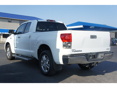 toyota tundra 2007 white limited gasoline 8 cylinders 4 wheel drive automatic 78028