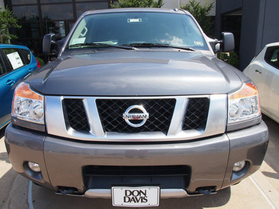 nissan titan 2013 silver pro 4x 8 cylinders automatic 76011
