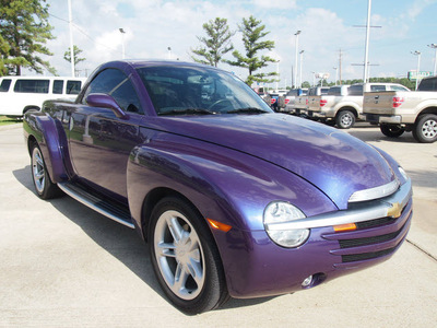 chevrolet ssr 2004 grape ls gasoline 8 cylinders rear wheel drive automatic with overdrive 77539