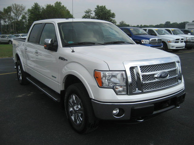 ford f 150 2012 white lariat gasoline 6 cylinders 4 wheel drive autostick 62863
