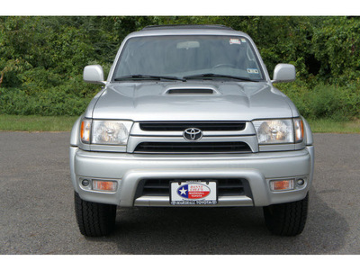 toyota 4runner 2001 silver suv sr5 gasoline 6 cylinders dohc rear wheel drive automatic 75672