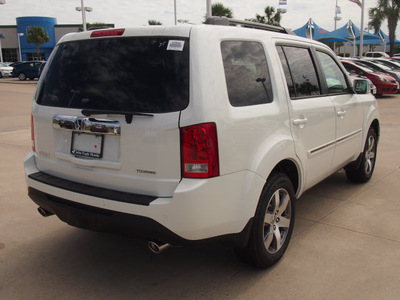 honda pilot 2013 white suv touring gasoline 6 cylinders front wheel drive automatic 77065