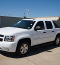 chevrolet avalanche 2009 white suv ls gasoline 8 cylinders 2 wheel drive automatic 76108