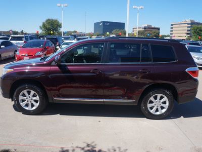 toyota sequoia 2011 maroon suv basese gasoline 8 cylinders 2 wheel drive automatic 76053