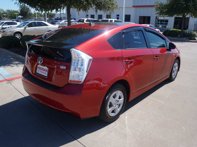 toyota prius 2011 red three hybrid 4 cylinders front wheel drive automatic 76053