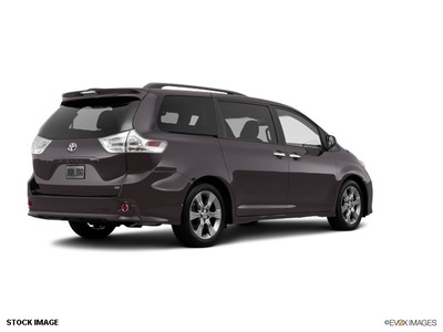 toyota sienna 2014 van le gasoline 6 cylinders front wheel drive 6 speed automatic 27707