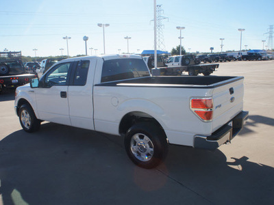 ford f 150 2013 white xlt flex fuel 6 cylinders 2 wheel drive automatic 76108