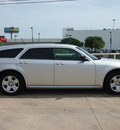 dodge magnum 2008 silver wagon gasoline 6 cylinders rear wheel drive automatic 78232