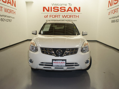 nissan rogue 2013 white sv gasoline 4 cylinders front wheel drive cont  variable trans  76116
