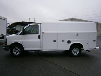 chevrolet express 2012 white van flex fuel 8 cylinders rear wheel drive automatic 13502