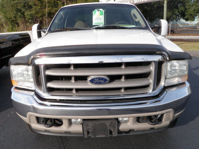 ford f 250 super duty 2004 white lariat gasoline 8 cylinders 4 wheel drive automatic 32401