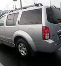 nissan pathfinder 2006 silver suv se gasoline 6 cylinders rear wheel drive automatic 32401