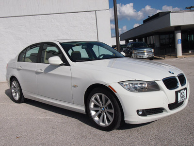 bmw 3 series 2011 white sedan 328i gasoline 6 cylinders rear wheel drive automatic 76011