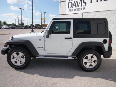 jeep wrangler 2012 white suv sport gasoline 6 cylinders 4 wheel drive automatic 76011