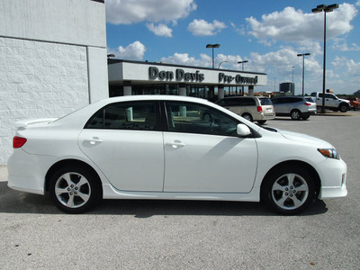 toyota corolla 2012 white sedan s gasoline 4 cylinders front wheel drive automatic 76011
