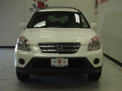 honda cr v 2006 white suv special edition 4x4 gasoline 4 cylinders all whee drive 5 speed automatic 75150