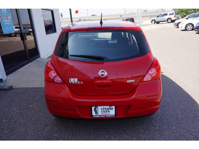 nissan versa 2012 red hatchback special edition gasoline 4 cylinders front wheel drive automatic 78552