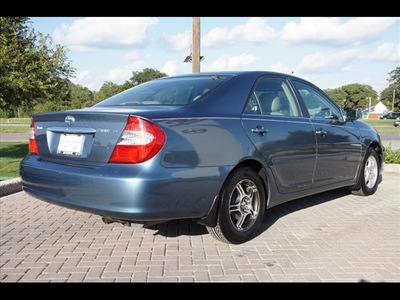 toyota camry 2002 blue sedan le gasoline 4 cylinders front wheel drive automatic 78006