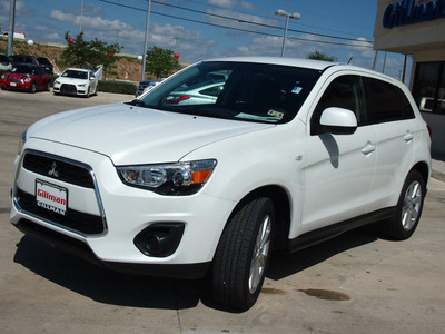 mitsubishi outlander sport 2014 off white es gasoline 4 cylinders front wheel drive automatic 78233