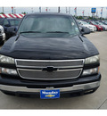 chevrolet silverado 1500 2006 black ls2 gasoline 8 cylinders rear wheel drive automatic 77090