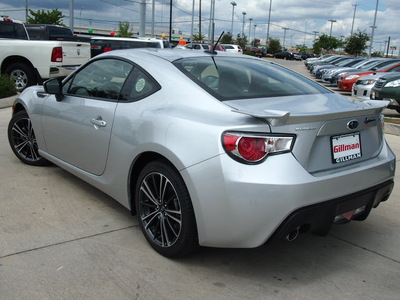 subaru brz 2013 silver coupe limited gasoline 4 cylinders rear wheel drive 6 speed manual 78233