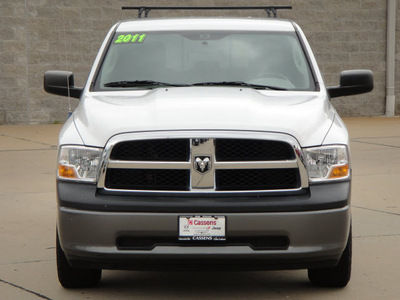 ram 1500 2011 white flex fuel 8 cylinders 4 wheel drive automatic 62034