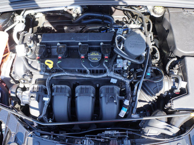 ford focus 2014 black sedan se flex fuel 4 cylinders front wheel drive automatic 75062